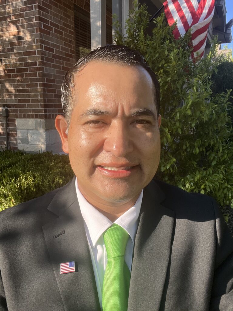 Miguel Zuniga Headshot