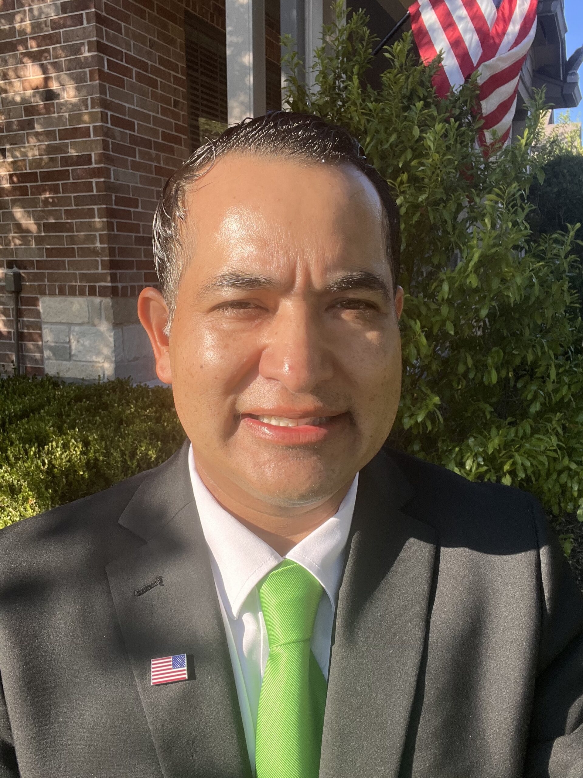 Miguel Zuniga Headshot